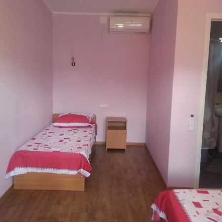 Guest House Yuzhnaya Palmira Pizunda Ngoại thất bức ảnh