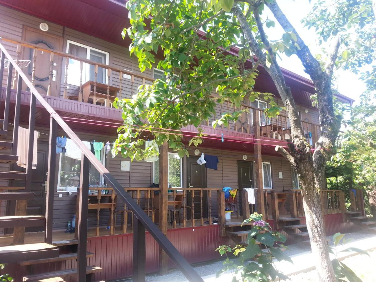Guest House Yuzhnaya Palmira Pizunda Ngoại thất bức ảnh